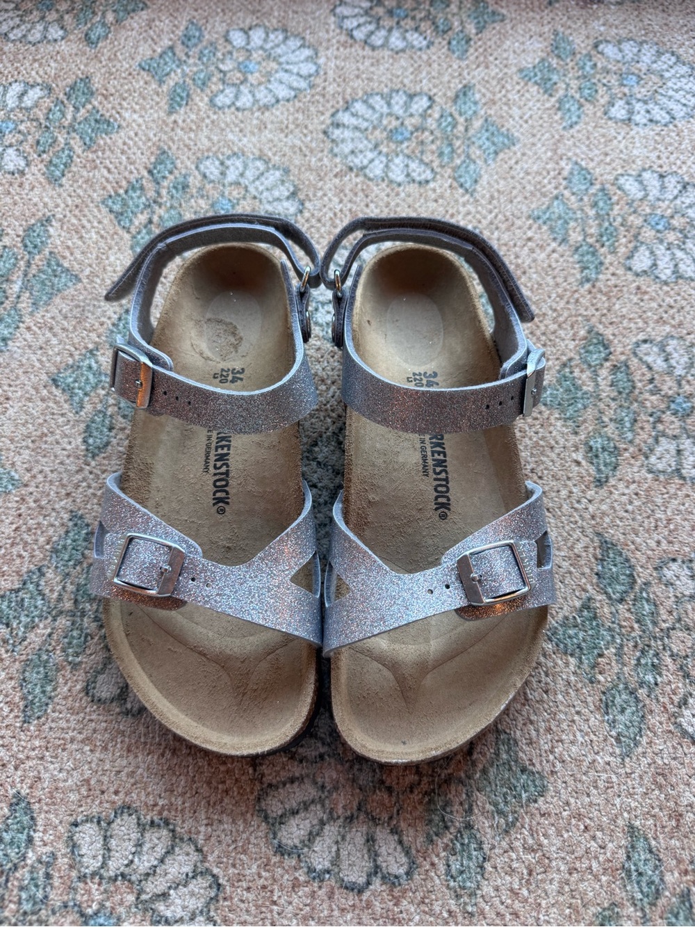 Birkenstock Kids Rio silver Glitter Two-Strap Sandals size 34/ 3 NEW!